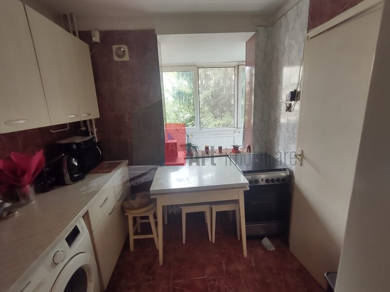 Piata Sudului - Secuilor Vanzare apartament 3 camere